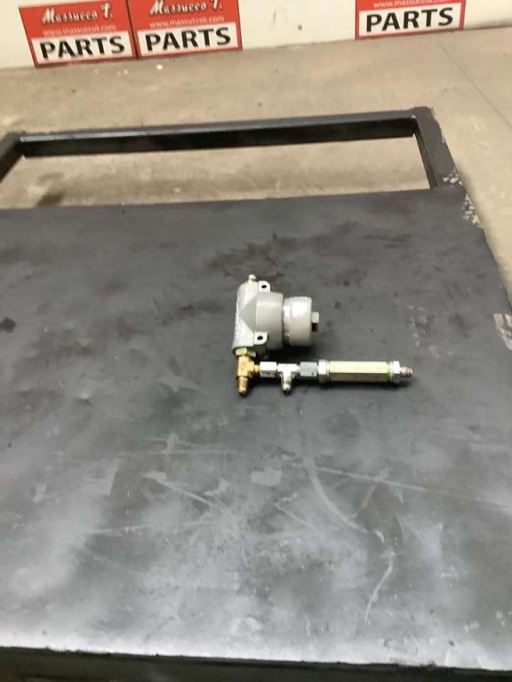 Supporto filtro servocomandi per New Holland E 385 Foto 2