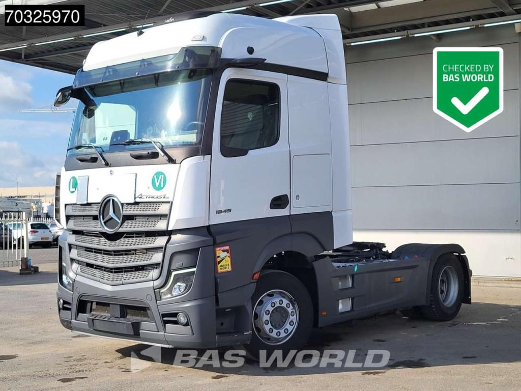 Mercedes-Benz Actros 1845 4X2 BigSpace Retarder 2xTanks Standklima Foto 1