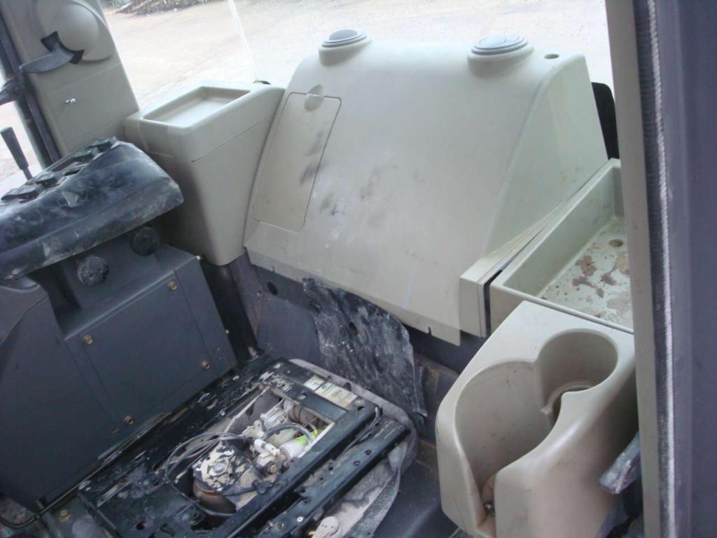Cabina per Hitachi ZW220-ZW250-ZW310 Foto 9