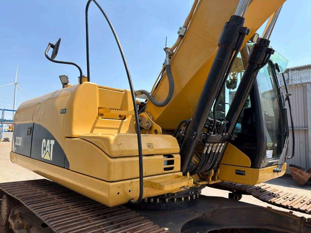 Caterpillar 323D L Foto 13
