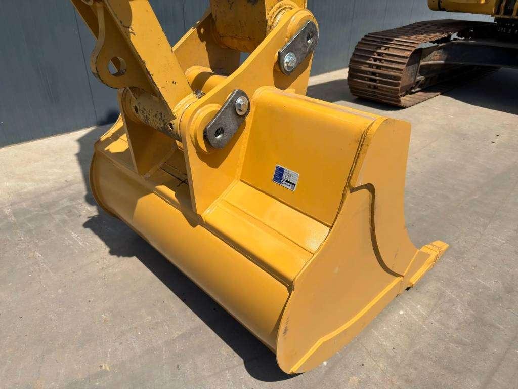 Caterpillar 323D L Foto 15