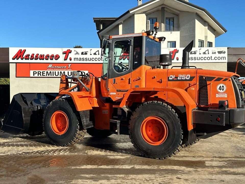 Doosan DL250 Foto 2
