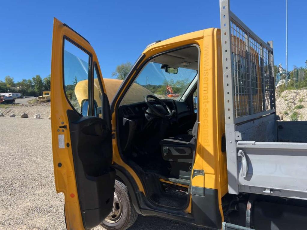 Iveco DAILY 35-130 Foto 3