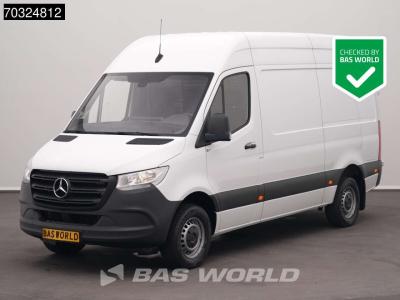 Mercedes-Benz Sprinter 317 CDI Automaat L2H2 170PK Airco Cruise Camera MBUX CarPlay Euro6 L2 A/C Cruise control in vendita da BAS World B.V.