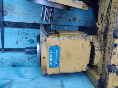 Pompa idraulica per Caterpillar 963C in vendita da CERVETTI TRACTOR Srl