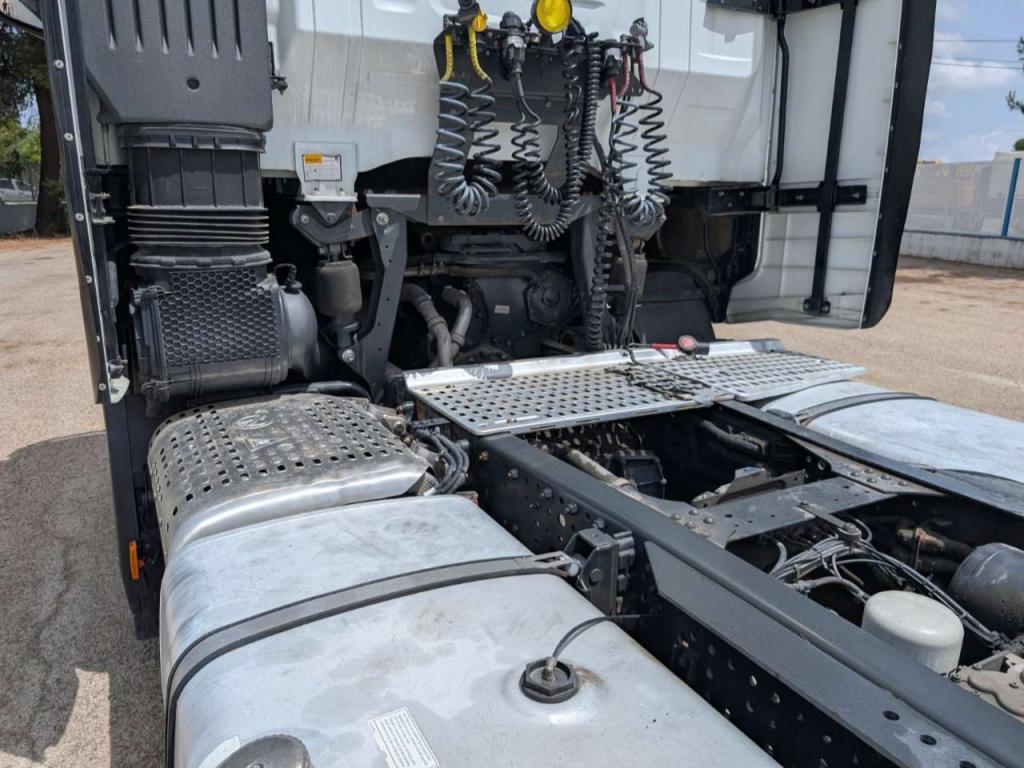 Iveco S-WAY 510 Foto 9