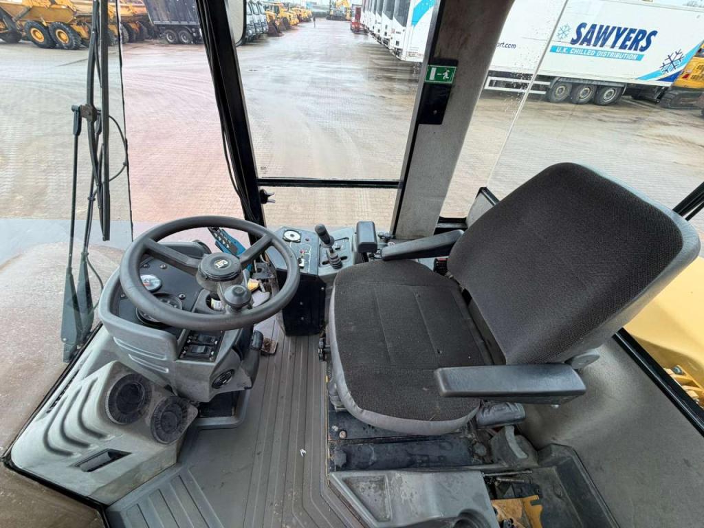Caterpillar CS563E Foto 18