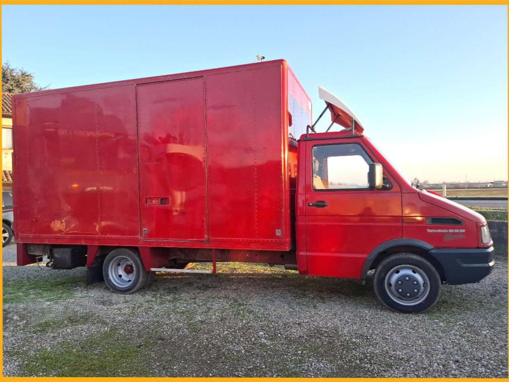 Iveco 35.10 Foto 1