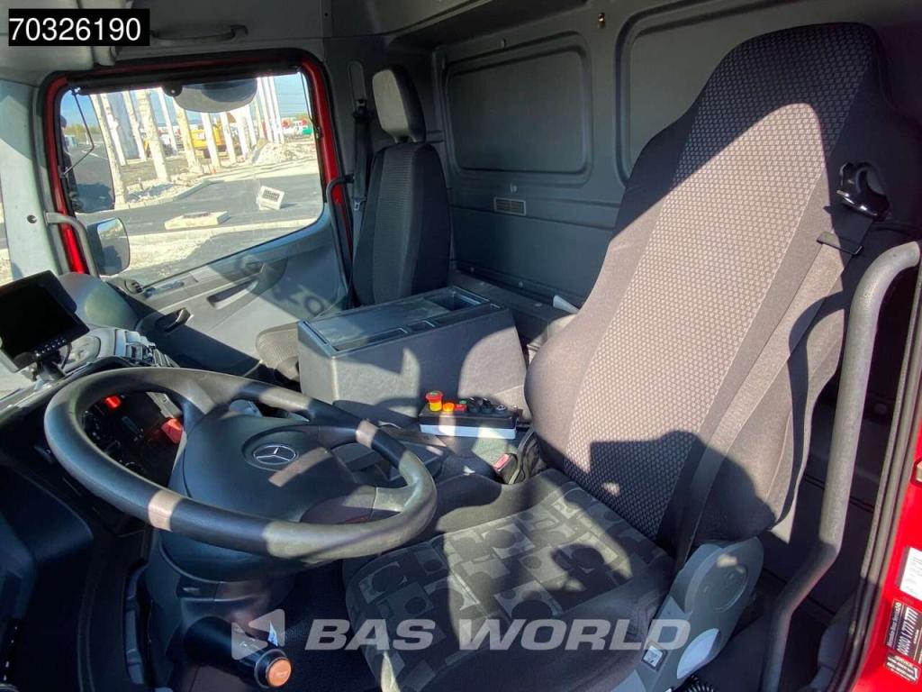 Mercedes-Benz Atego 1324 4X2 Foto 26