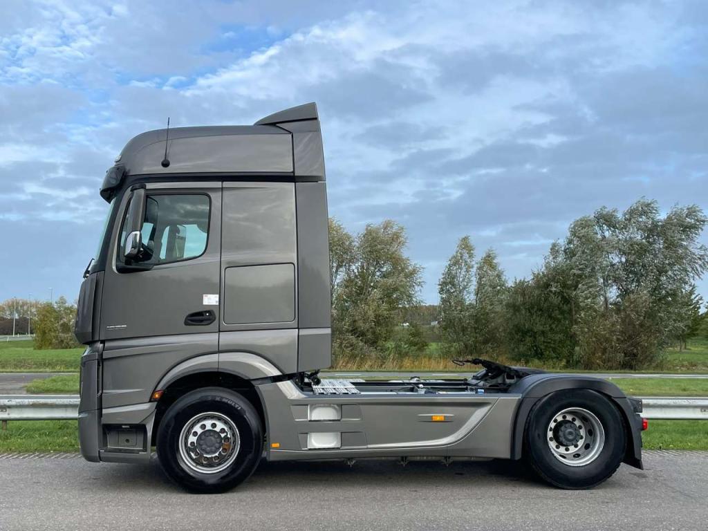 Mercedes-Benz ACTROS 1853 LS 4X2 Foto 2