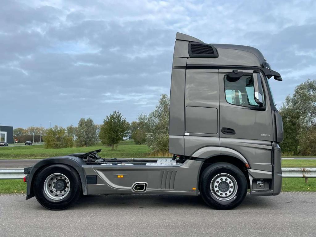 Mercedes-Benz ACTROS 1853 LS 4X2 Foto 6