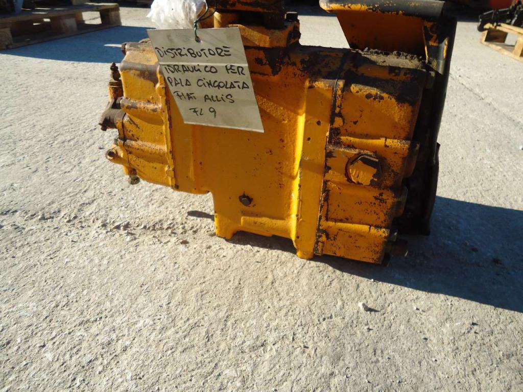 Distributore idraulico per Fiat Allis FL9 Foto 1
