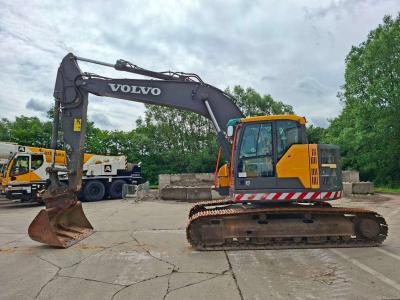 Volvo ECR235EL (+3 Buckets) in vendita da Aertssen Trading