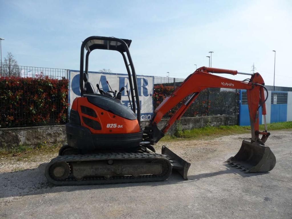 Kubota U 25-3 Foto 2