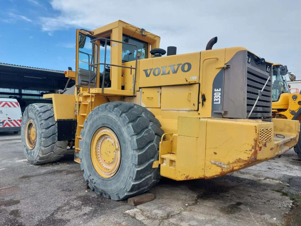 Volvo L330E Foto 4