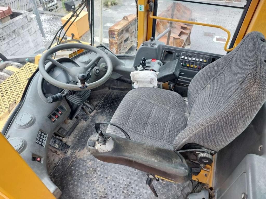 Volvo L330E Foto 5