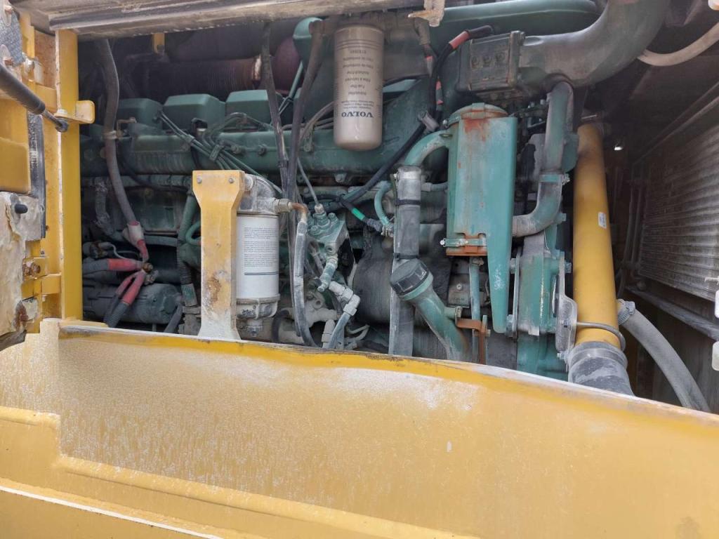 Volvo L330E Foto 8