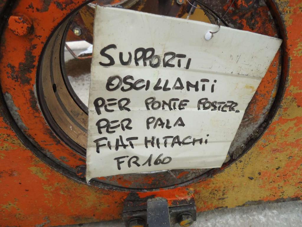 Supporto ponte posteriore per Fiat Hitachi FR160 Foto 2