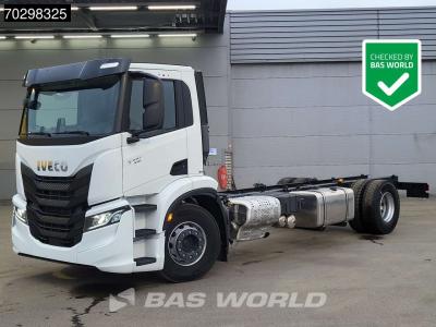 Iveco S-Way 340 4X2 NEW! Chassis Automatic LED Navi ACC Euro 6 in vendita da BAS World B.V.