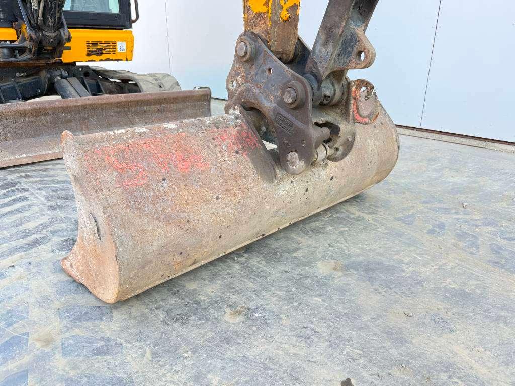 JCB 48Z-1 - Blade / Hammer Lines Foto 15