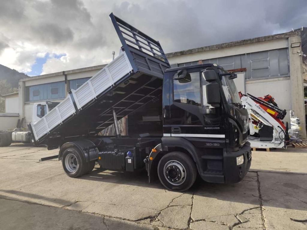 Iveco EUROCARGO 120-190L Foto 24