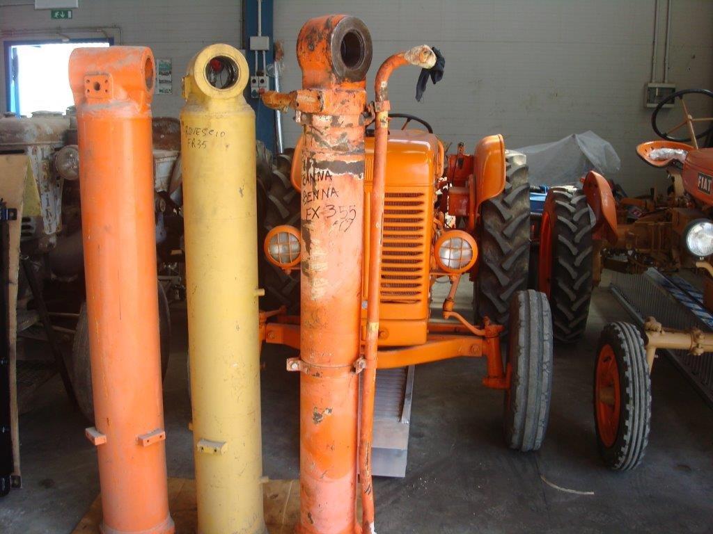 Pistone rotazione benna per Fiat Allis FR35 Foto 1