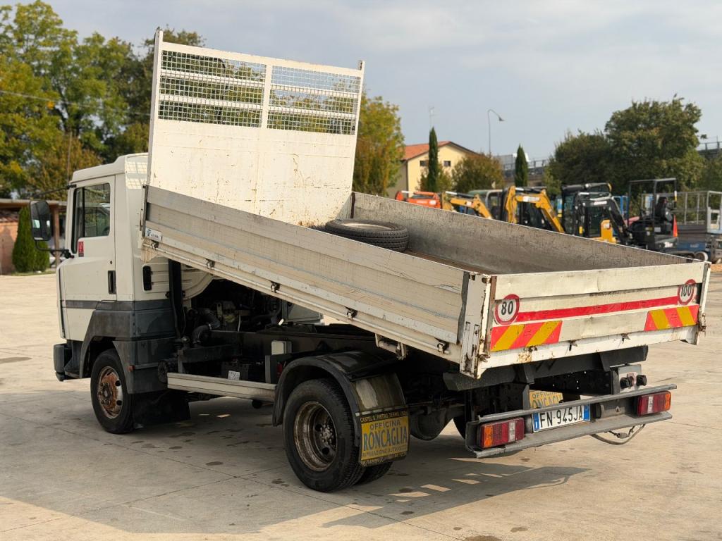 Nissan L50.099 Foto 6