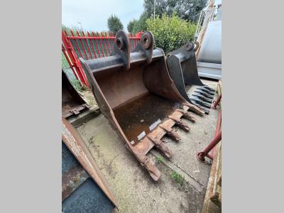 Hitachi 300 q.li in vendita da G.M. Service srl