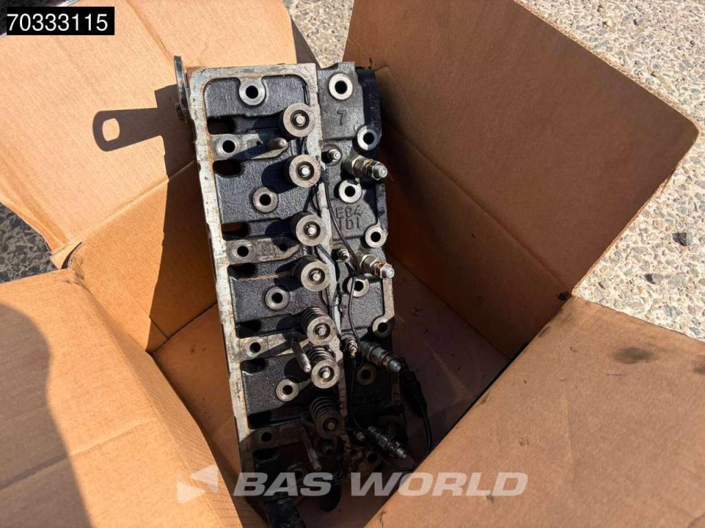 Doosan D25S -5 MISSING Engine & Seat Foto 23