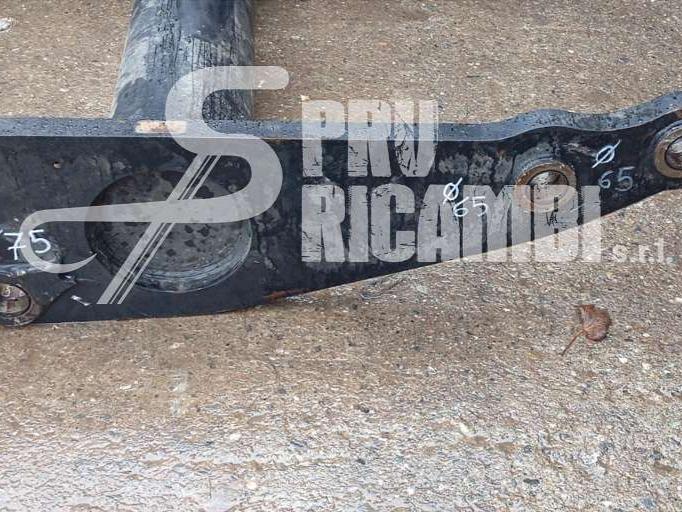 Braccio per pala per JCB 436 ZN Foto 3