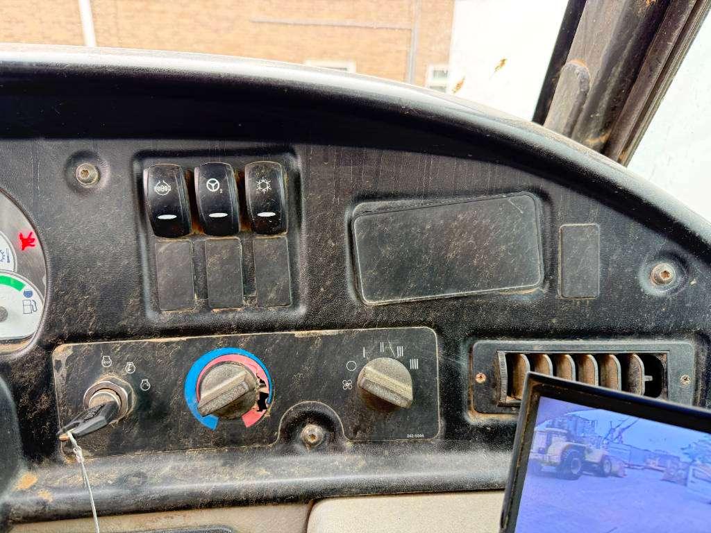 Caterpillar 725 - Automatic Greasing / Body Heating Foto 13