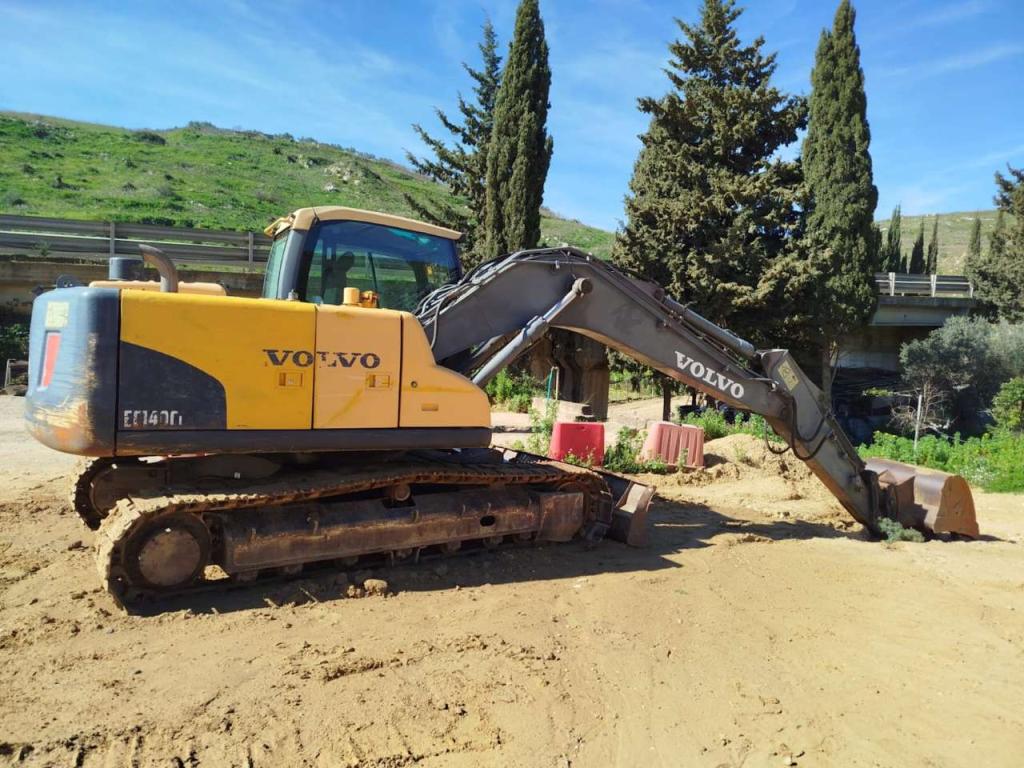 Volvo EC140DL Foto 2