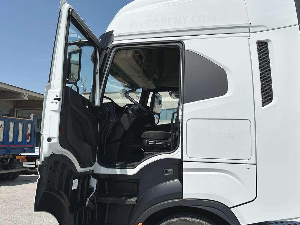 Iveco S-WAY 490 4x2 Foto 12