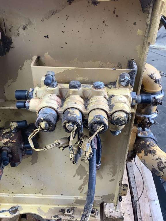 Serbatoio olio idraulico per Fiat Hitachi FH 400 Foto 10