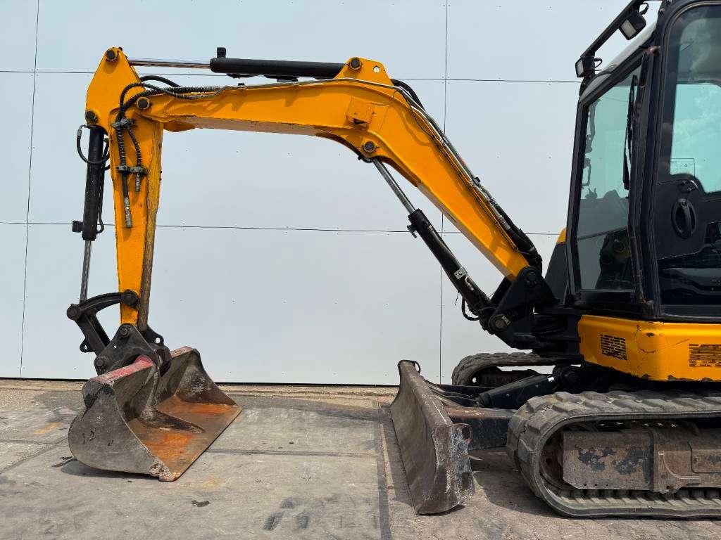JCB 48Z-1 - Hammer Lines / Quick Coupler Foto 12