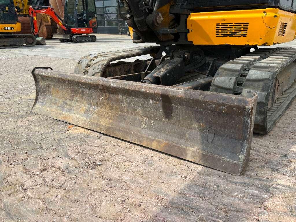 JCB 48Z-1 - Hammer Lines / Quick Coupler Foto 18