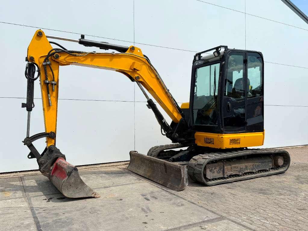 JCB 48Z-1 - Hammer Lines / Quick Coupler Foto 2