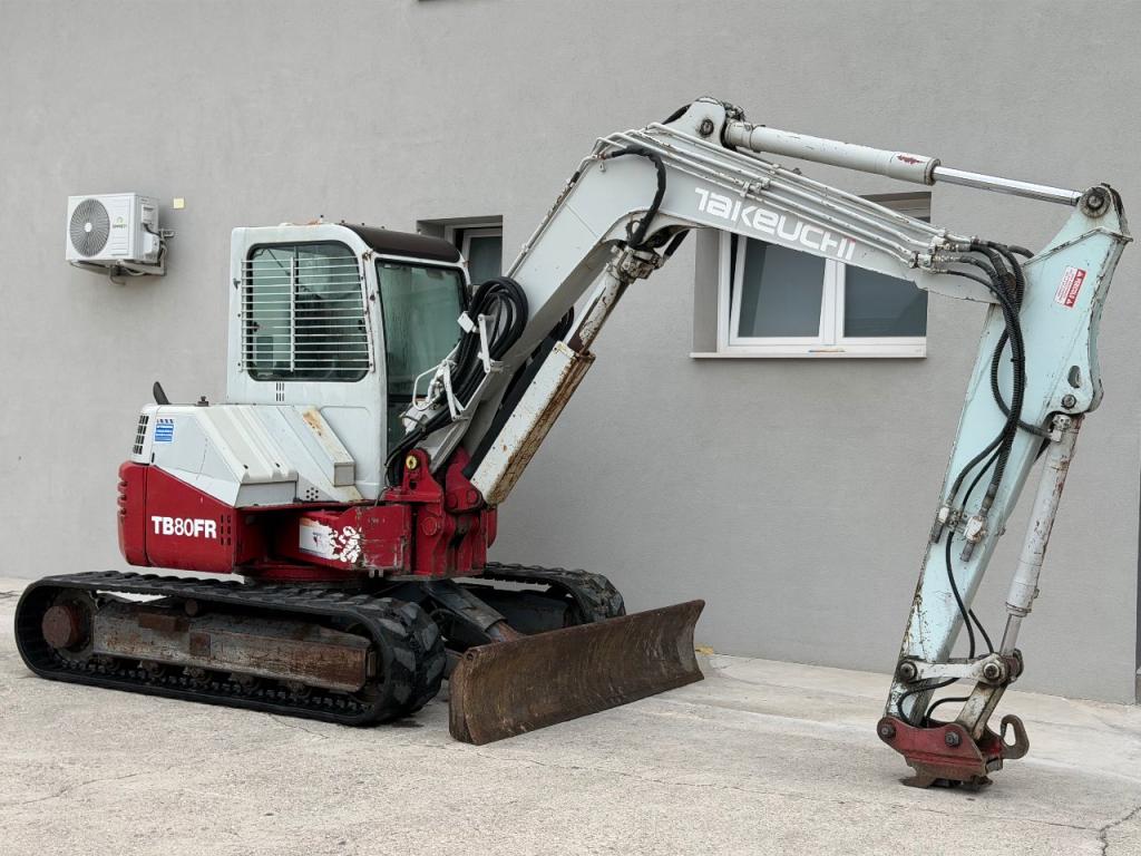 Takeuchi TB80 FR Foto 2