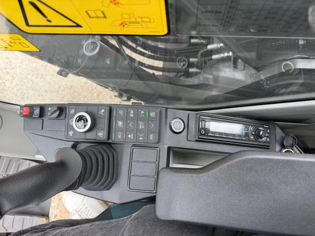 Volvo ECR145FL5 Foto 12