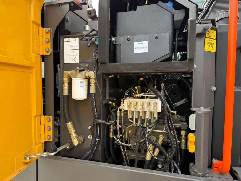 Volvo ECR145FL5 Foto 18