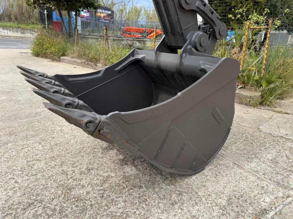 Volvo ECR145FL5 Foto 21