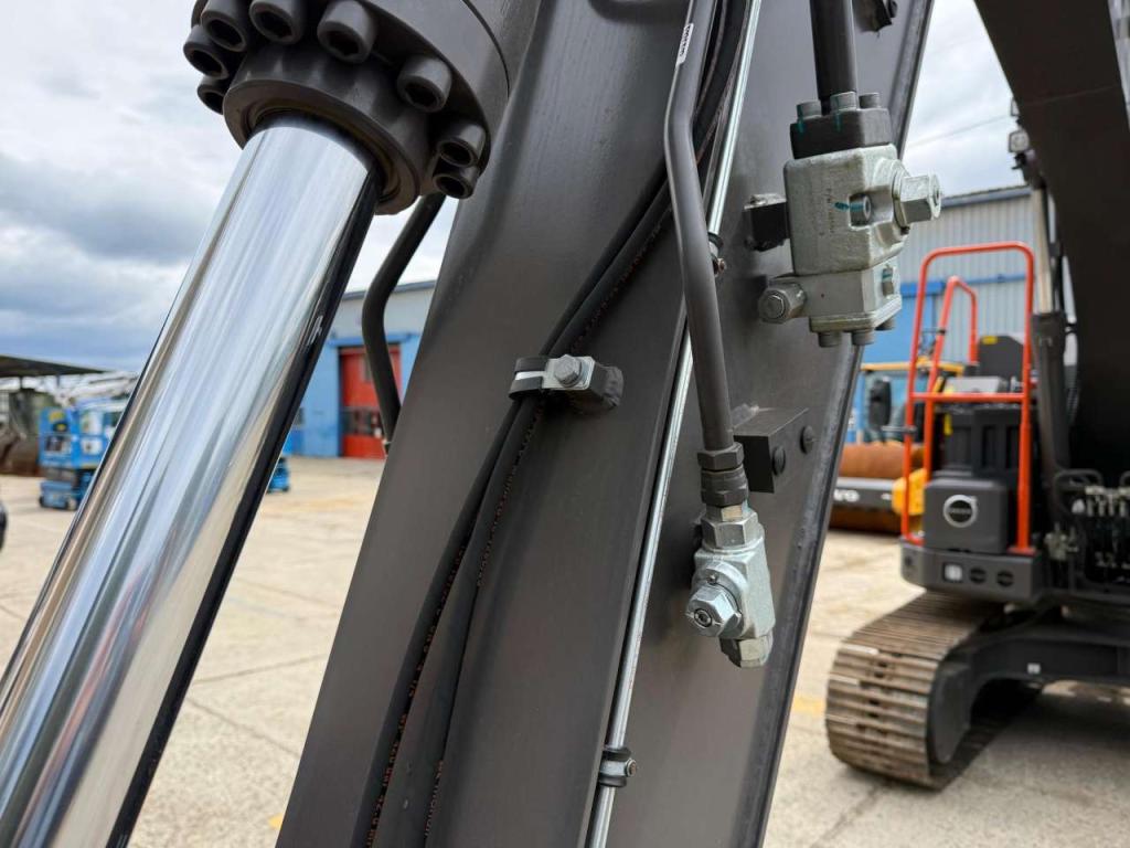 Volvo ECR145FL5 Foto 24