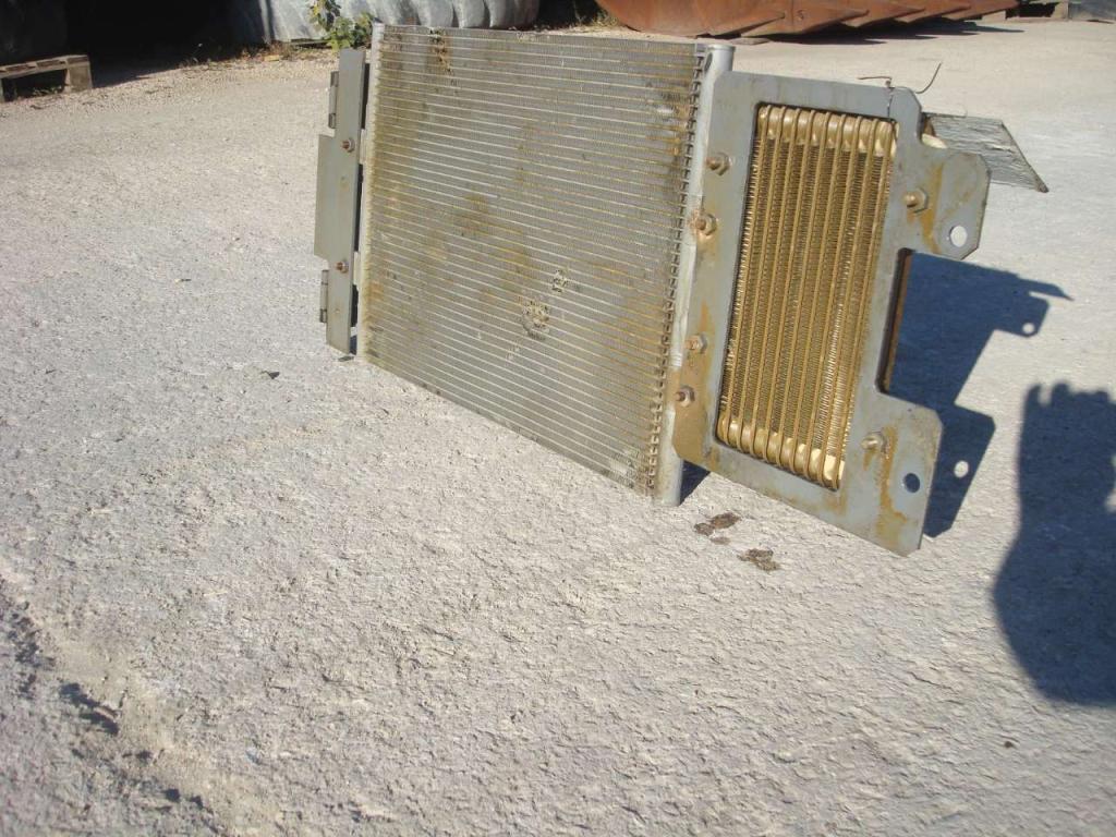 Radiatore di RAFFREDDAMENTO GASOLIO per ZAXIS 210-3 Foto 2