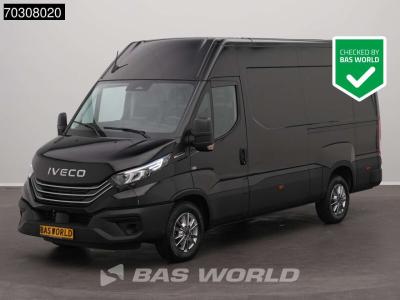 Iveco Daily 35S21 3.0L Automaat L2H2 210PK ACC LED Airco Camera Parkeersensoren CarPlay Stoelverwarming L in vendita da BAS World B.V.