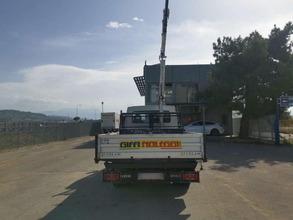 Iveco 35C12 Foto 5