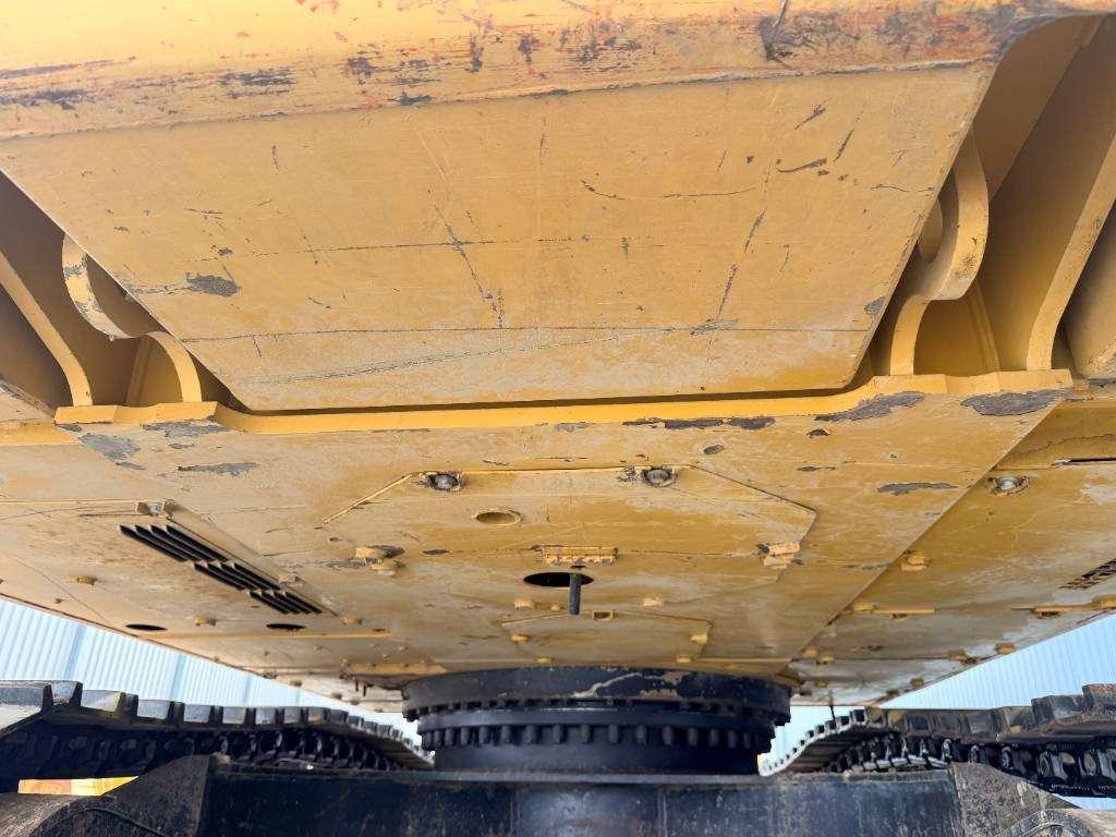 Caterpillar 336F L - NEW CHAINS AND TRACKS Foto 25
