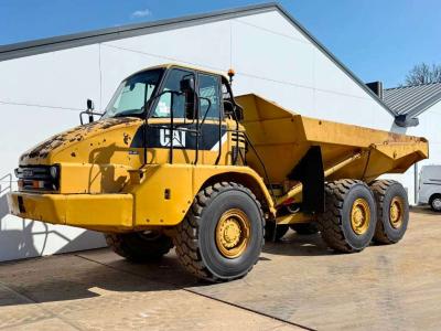 Caterpillar 725 - Top Condition / Airco / Backup Camera