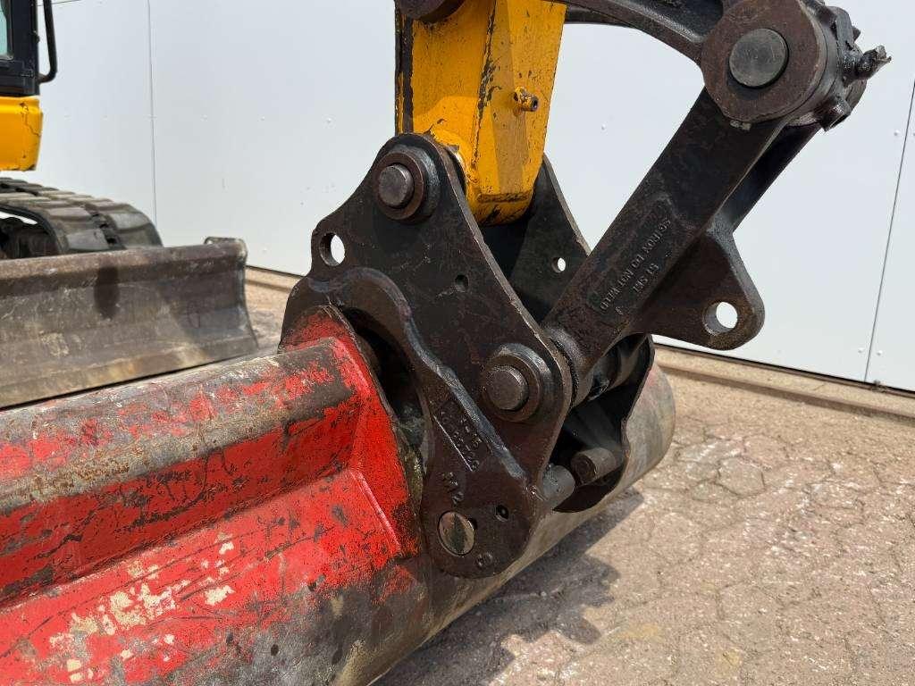 JCB 48Z-1 - Hammer Lines / Quick Coupler Foto 16
