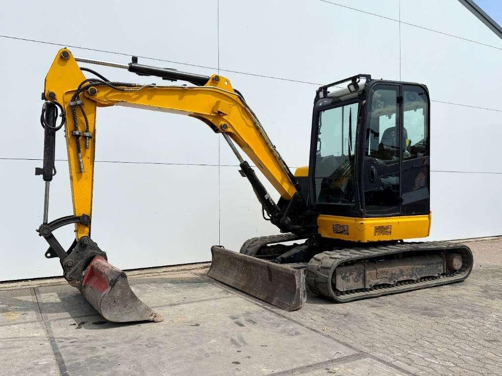 JCB 48Z-1 - Hammer Lines / Quick Coupler Foto 2
