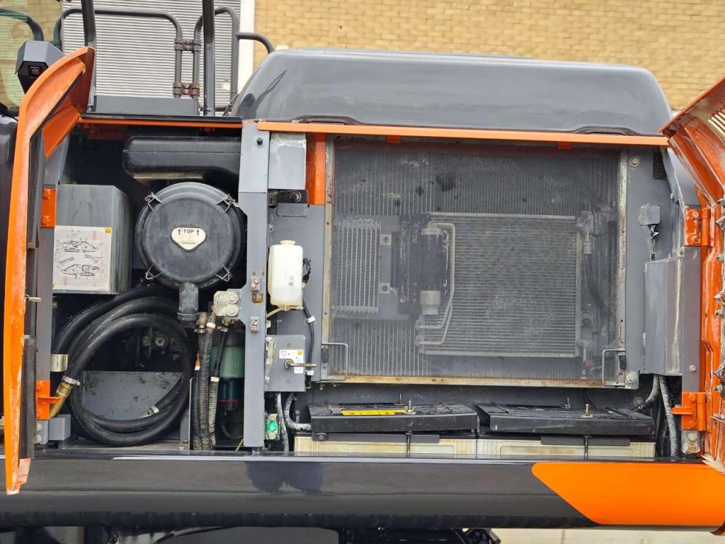 Hitachi ZX 210LCN-6 M Foto 10